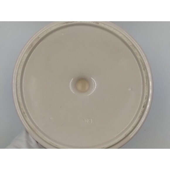 2 Qt Round Covered Casserole in Sunrise or Aura pattern by Pfaltzgraff - Picture 5 of 6